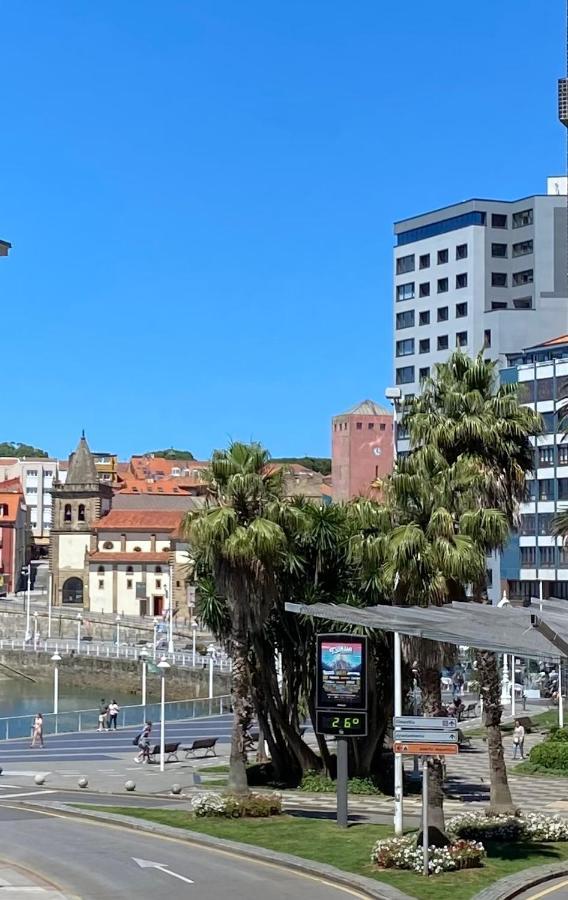 Alojamientos Muelle De Gijon Exterior photo