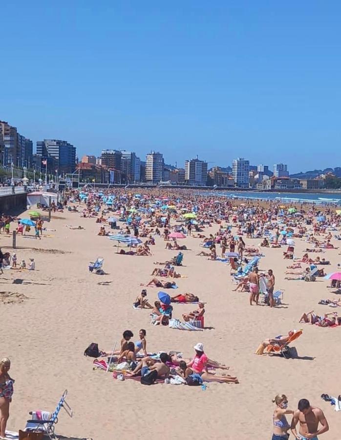 Alojamientos Muelle De Gijon Exterior photo